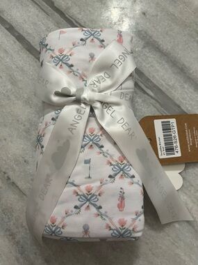 Angel Dear Golf Trellis Pink Swaddle
